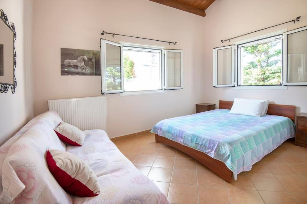 Olympia's Sea 1 Holiday home Mourteri